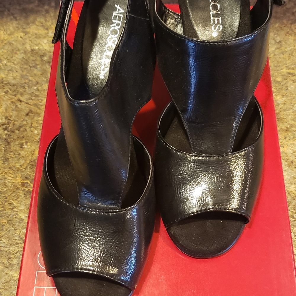 Aerosole Black